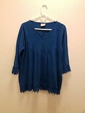 Women's Blue Crochet-Trim V-Neck Tunic